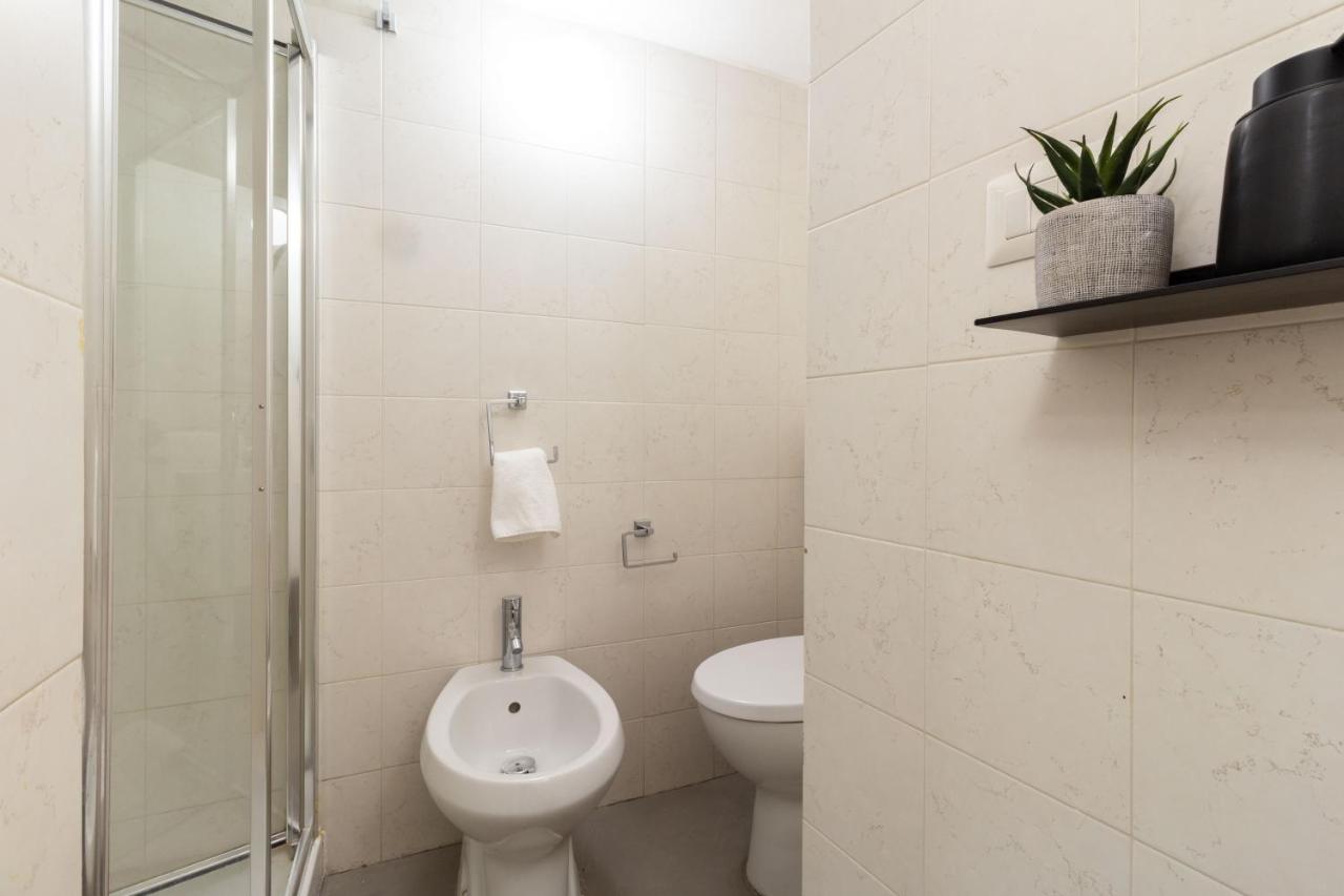 Elegant Flat In The City Centre With Two Suite เปรูจา ภายนอก รูปภาพ